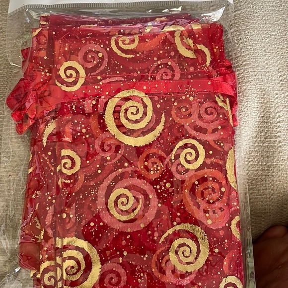 NEW 30 Bags of Sheer Bags with Gold Swirls Colors brand NEW. - Picture 5 of 6